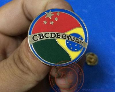 金屬企業(yè)年慶活動紀念徽章制作 北京與深圳的定制廠家指南