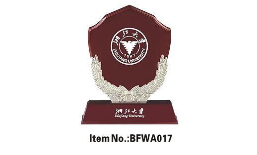 專業(yè)獎?wù)屡c工藝品供應(yīng)商 徽章與紀念幣的制造藝術(shù)